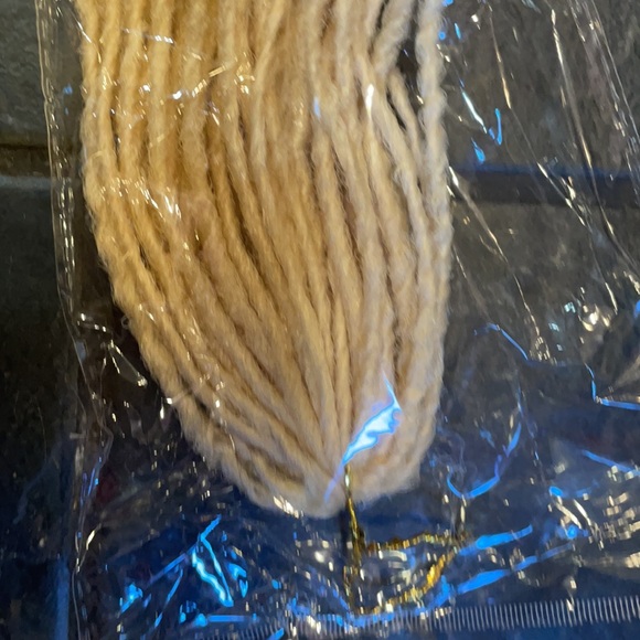 Twist hair extensions - Picture 2 of 5